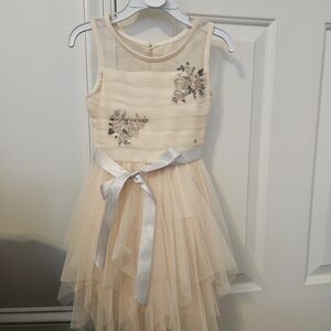 Zunie Elegant Cream Dress with Subtle Silver Highlights